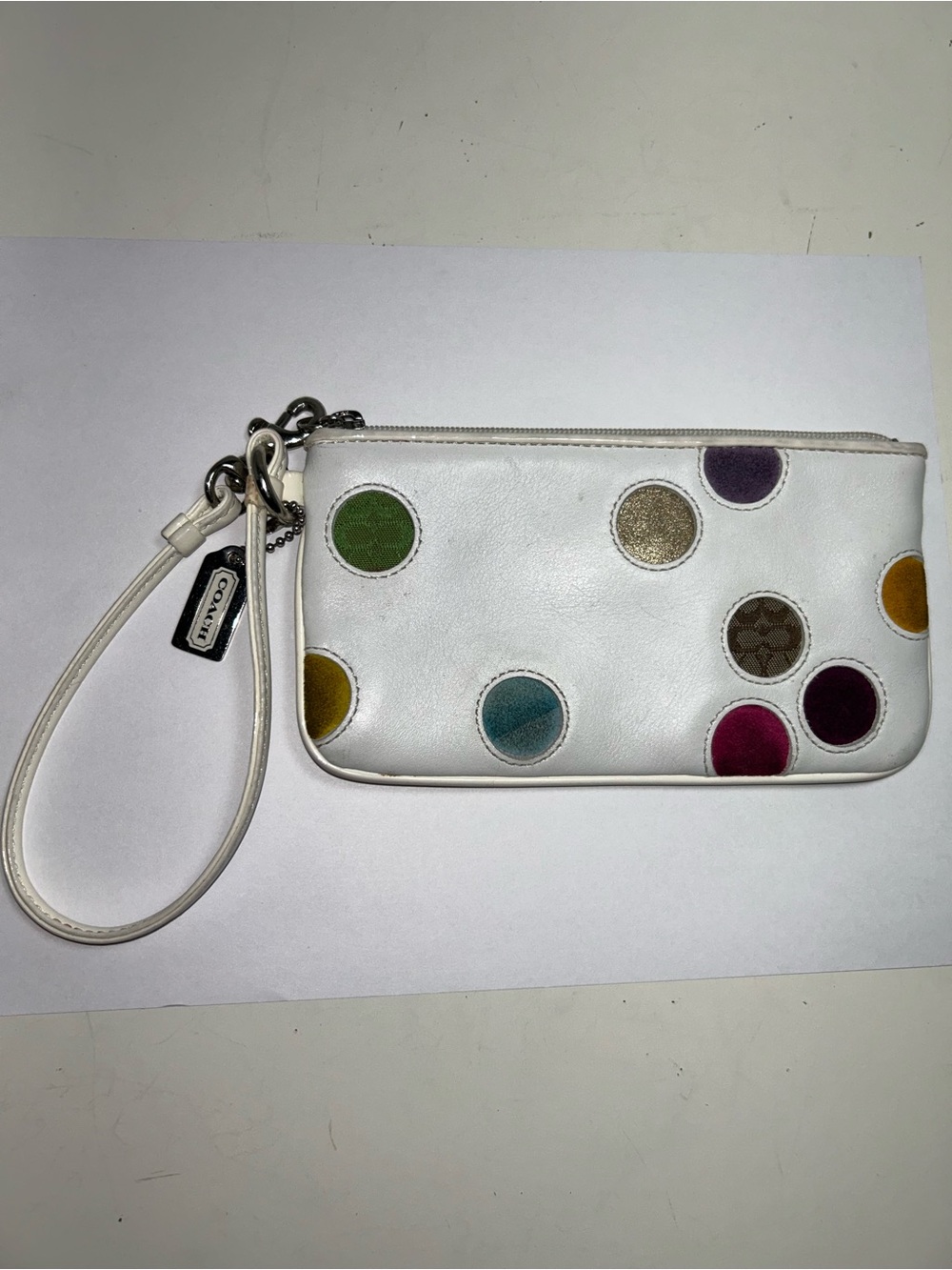 Vintage Coach Y2K White Leather Multicolor Polka Dot Inlay Wristlet Pouch